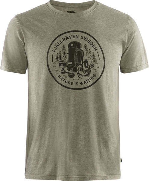 Bilde av FJÄLLRÄVEN Fikapaus T-Shirt (M) Light Olive/melange