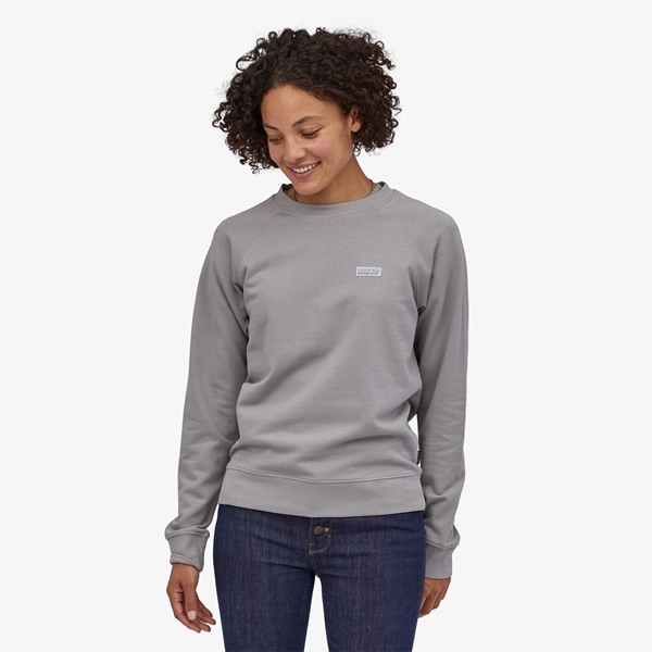 Bilde av PATAGONIA Womens Pastel P-6 Label Organic Crew Sweatshirt Salt Grey