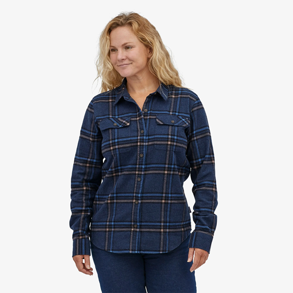 Bilde av PATAGONIA Women's Long Sleeve Organic Cotton Midweight Fjord Flannel Shirt Tundra: New Navy